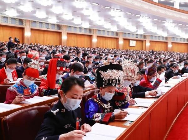 最高法報(bào)告：決不允許 “紙面服刑”、“提錢(qián)出獄”破壞公平正義