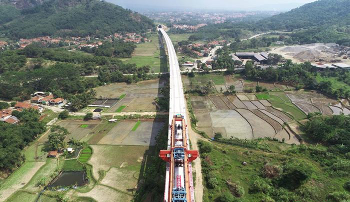 尋找伙伴而非對(duì)手，中國以“共”字兼濟(jì)天下