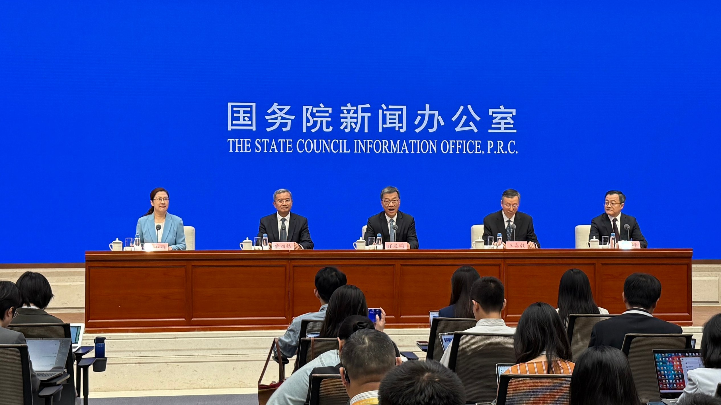 國(guó)新辦舉行“高質(zhì)量完成‘十四五’規(guī)劃”系列主題新聞發(fā)布會(huì)（教育部）